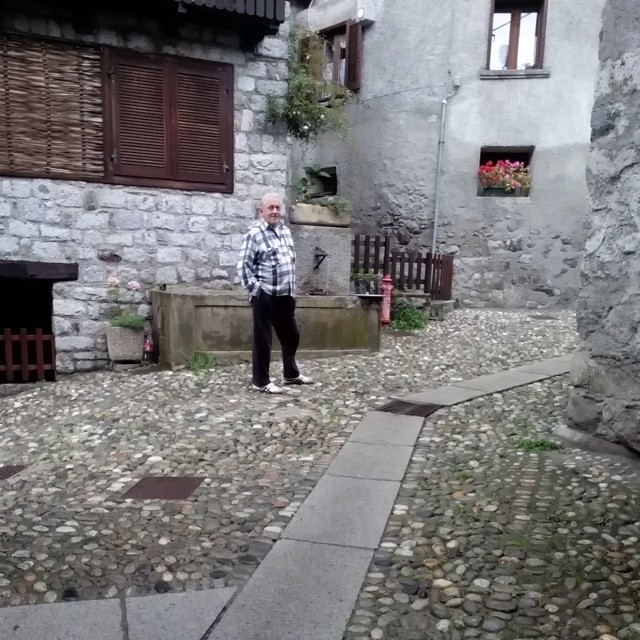#Garda do Sonico#Valcamonica#Piazza della fontana