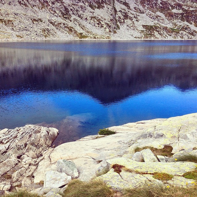 #lake #water #lago #see #nature #natureza #natur #naturaleza #naturestyles_gf #mostdeserving #ic_nature #hubnature #instanaturelover #beauty #tagsta #agua #scenic #natural #myfav #love #instanature #scenery #beautiful #pictureoftheday #scenery #tagsta_nature #valcamonica