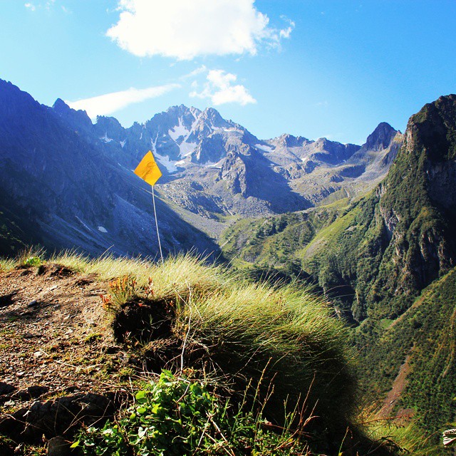 Adamello Ultra Trail 26-27-28 settembre Trailrunning#beautifullandscapes#Green#mountain#wild#clouds#Sky#Utmb#flags#vallecamonica#trekking#mountaintrails#rocks#
