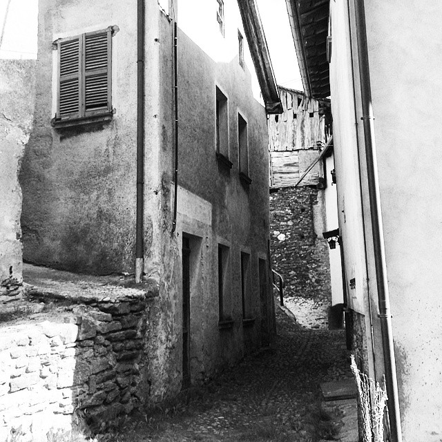 Un angolo antico Vione#paese#vallecamonica#littlecountry#italy