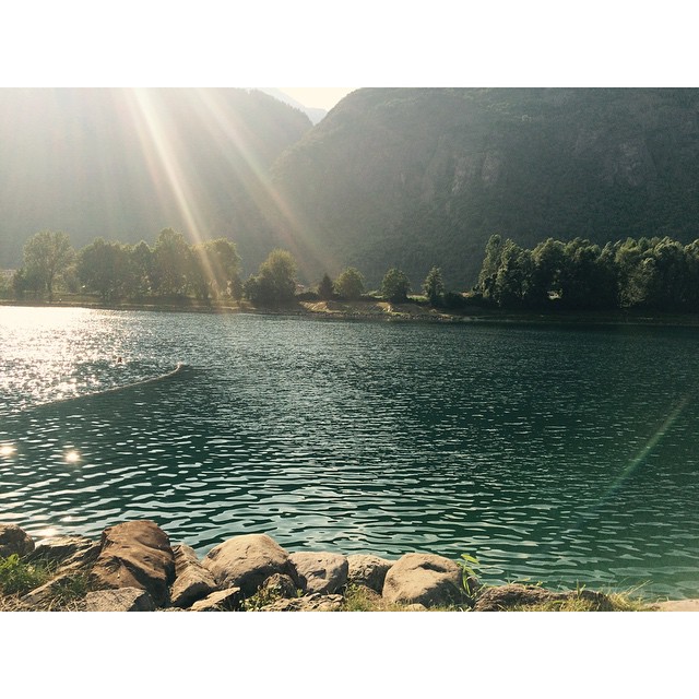 •Lake of Rogno• 🌊 #Italy #Rogno #Vallecamonica #Lombardy #Instacool #Summer #Estate #Fun #Sun