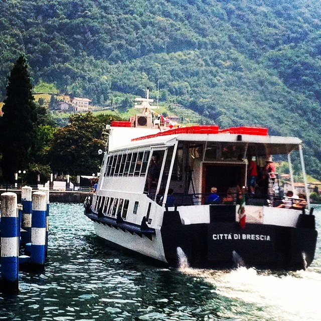 Iseo#iseo#sun#valcamonica#traghetti#belposto#lago#lagoiseo#wonderful#day#work#relax#