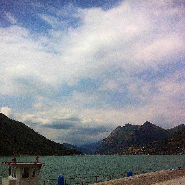 #iseolake #salemarasino #clouds #wind #landscape_lovers #lombardia #monteisola #traghetto #mountains #skye #expo #sun #vallecamonica #pisogne #marone