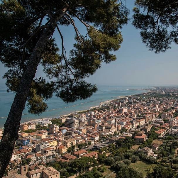 #grottammare view . 😍🙏👊 . 🔸 🔹This 👆 -MyPicture- 👌🙏👏 🔸 🔹 #canoneos #reflex #passione #top #foto #igersitalia #igerslombardia #instaitalia #vallecamonica #vivobrescia #shareyourparadise #lovesitalia #loves_lombardia #lombardia_city #loves_lombardia #top_lombardia_photo #loves_united_lombardia #xt10comp #creativityeveryday #myfeelgoodplace #nature #pineta #mare #cold #summer #Expo2015 #borghi #earthpix
