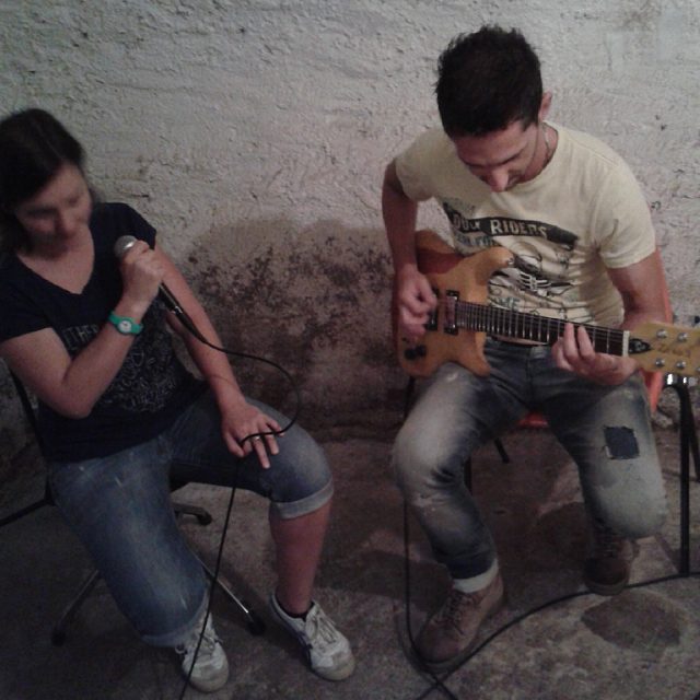 Paola & Luca playing LIVE (indoor) @ ImmaginArti 2015 – Pescarzo di Capo di Ponte! Info: http://ift.tt/1LLW4v7 #music #vallecamonica #artigianato #artigianal #handmade #madeinitaly #guitars