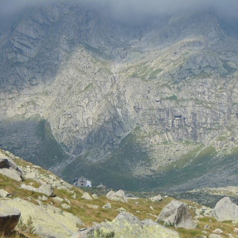 Rifugio Prudenzini #rifugilombardia #valsalarno #vallecamonica #montagnebresciane #montagnecamune #adamello #trekking #girarifugi #sun #summer #natura #bellaitalia #bellezza #holiday #lestateaddosso #ifoodsummer