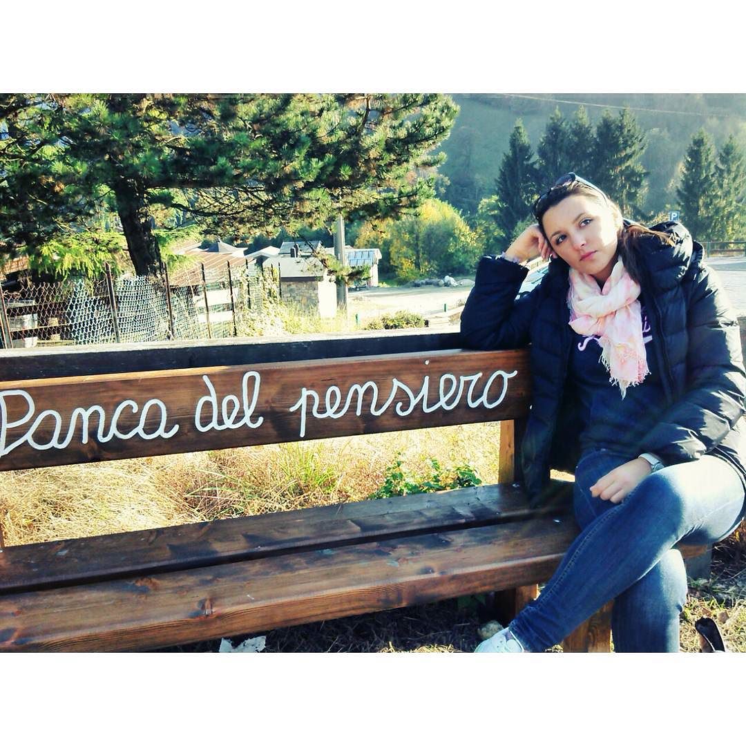 “Non bisogna pensare troppo, a questo mondo. Se no si diventa matti.” #pancadelpensiero #borno #mountains #ossimo #montagne #natura #nature #autunno #autumn #ig_serenity #gf_italy #vallecamonica #brescia #Italia #Italy