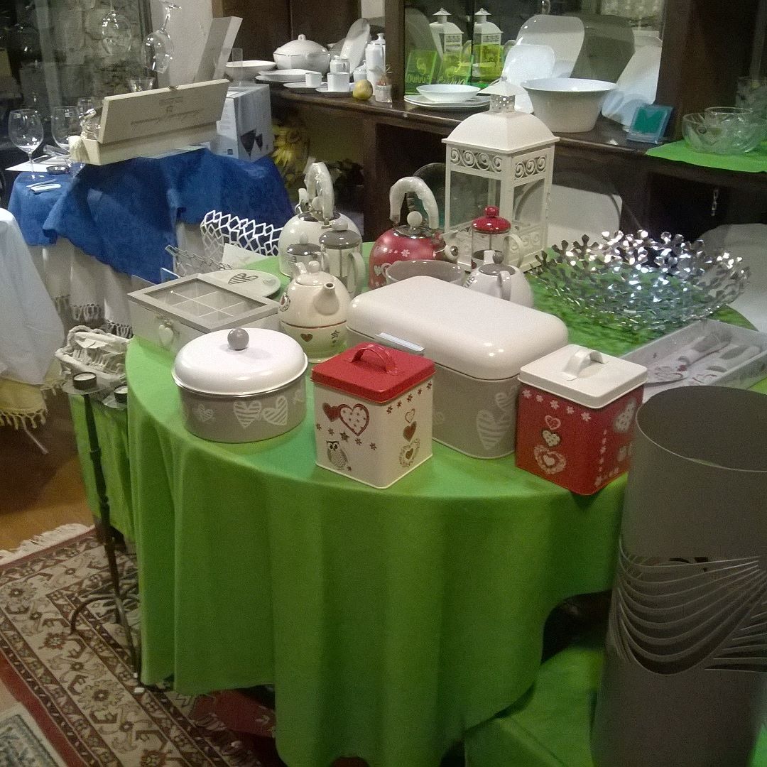 #dittagiovannipezzucchidal1850#negozistorici#articoliregalo#brendani#breno#vallecamonica#lombardia#italia#