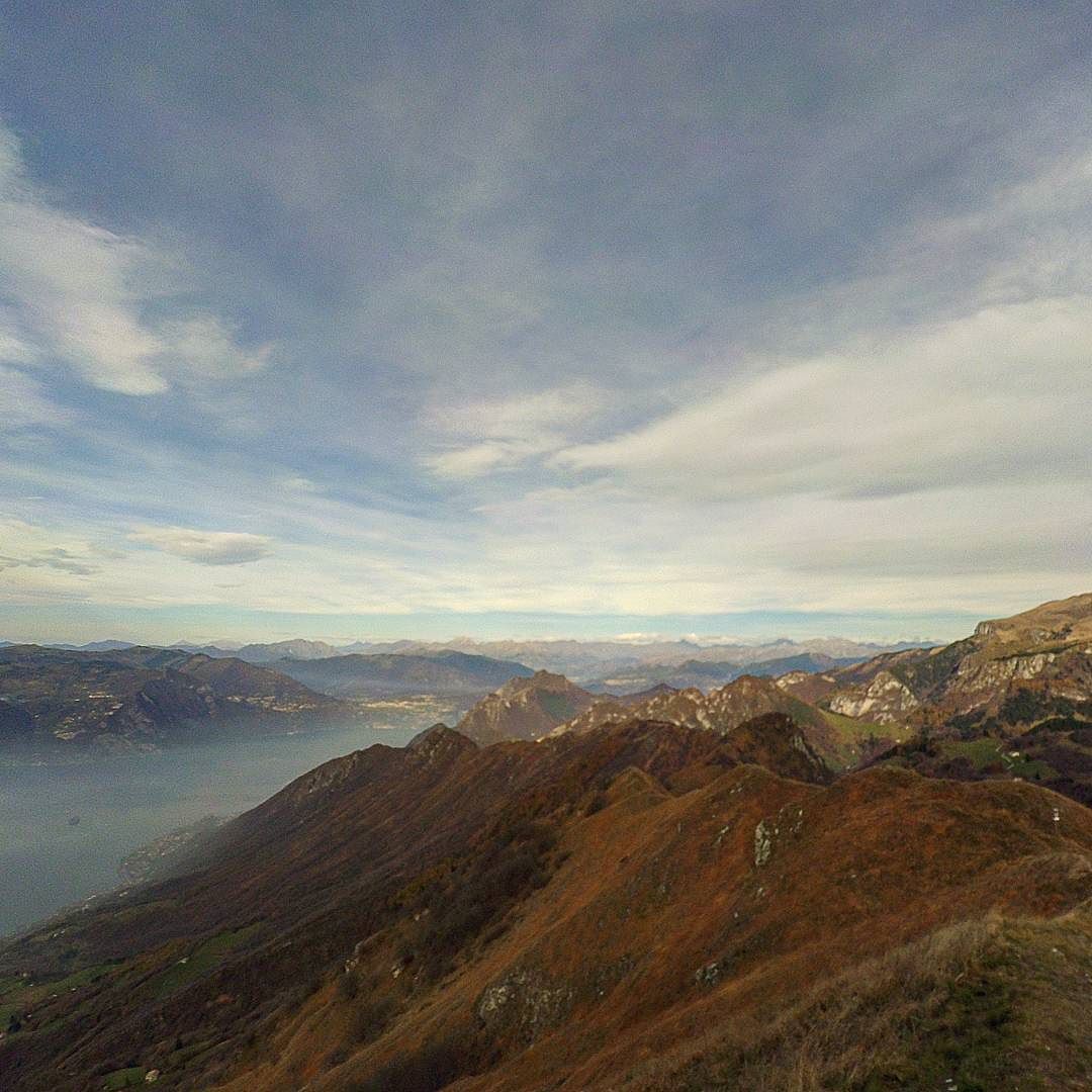 Perché la Vallecamonica non ha nulla da offrire in una domenica di novembre…. #vallecamonica #lombardia #salemarasino #puntaalmana #amici