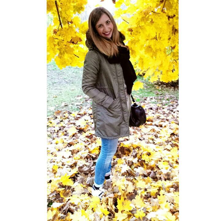 #autunno #foglie #montagna #giallo #marrone #vezzadoglio #vallecamonica #domenica #ognitantocivuole 🗻🗻🗻