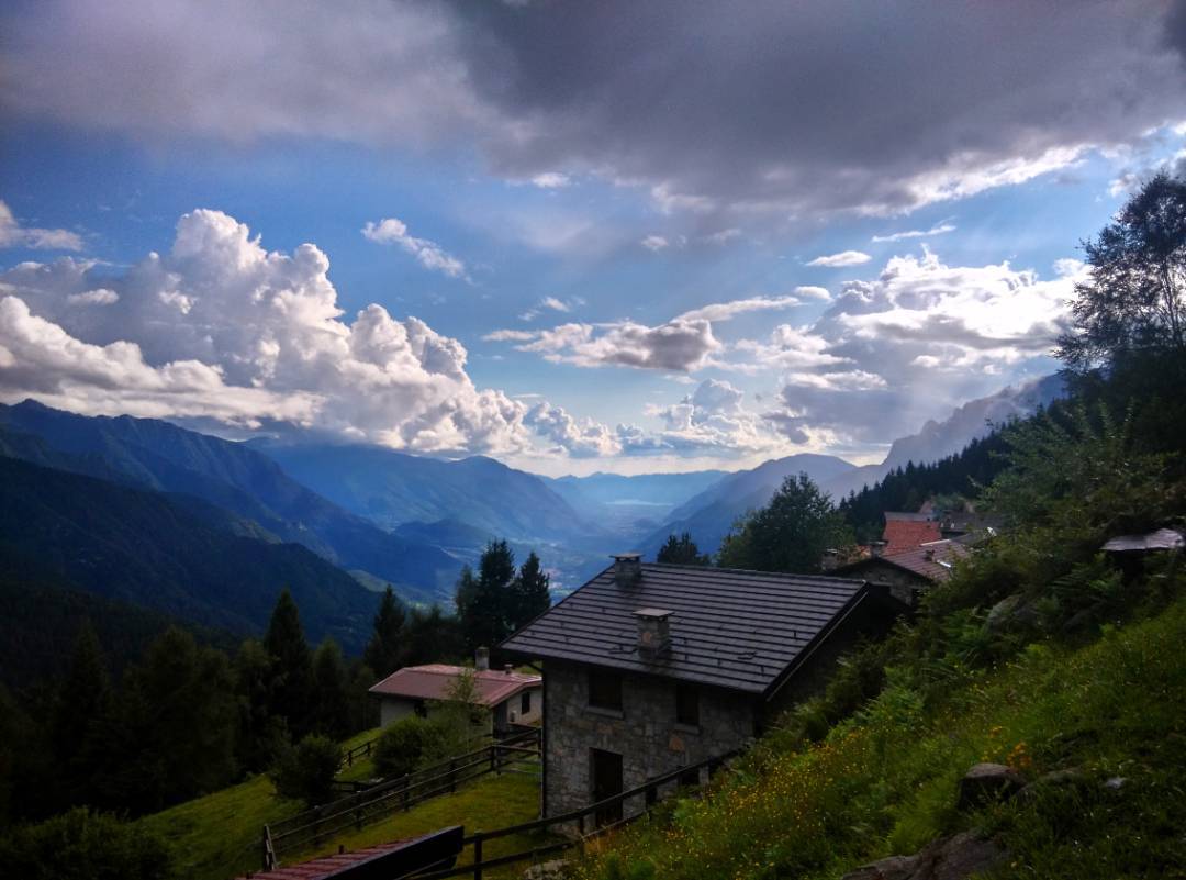 #Mountains #Alps #Cimbergo #Paspardo #ValCamonica #Nature #Valley #Lake #Landscape #Sky #Clouds #skyporn #Summer #Photo #Picture