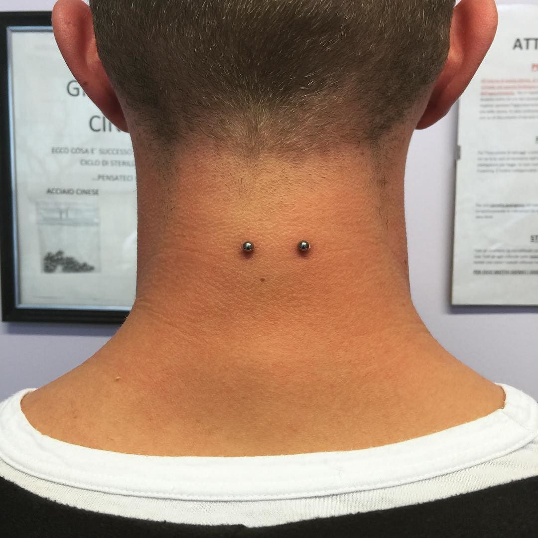 #prozac #silviaprozac #prozacbodypiercing #piercing #piercings #vallecamonica #darfoboarioterme #piercingbrescia #freehand #surfacepiercing #napepiercing #brescia