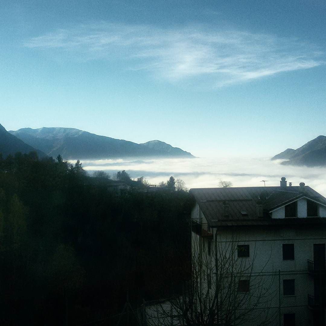 #lagodinebbia #vallecamonica #paspardo #fog #nebel
