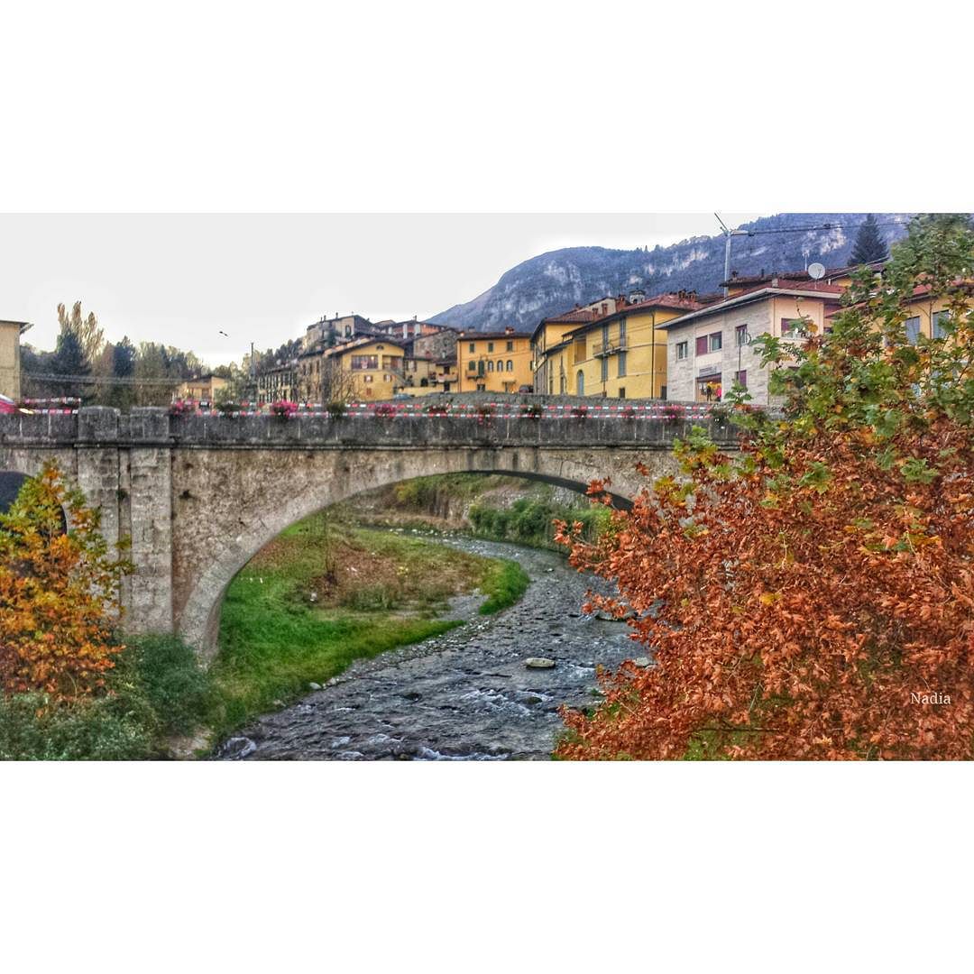 Sovere #ig_worldclub #ig_italia #ig_europe #vivobg_36 #vivobrescia #vivolombardia #vivoitalia #volgoitalia #volgolombardia#vivobergamo #volgoitalia#autumncolors #volgobergamo#instaamici #igersmood #bestitaliapics #bestlombardiapics #italialaghi #ig_great_shots #top_italia_photo #top_lombardia_photo#exclusive_reflection #loves_united_lombardia #italia_bestsunset #Great_Captures_Italia #hdr_captures #igersitalia #loves_lombardia #loves_bergamo #vivobestsky#vallecamonica