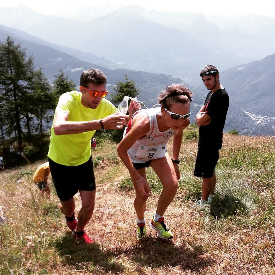 Escape for the victory #italianchamps #2015 #champion #piztrivertikal #malonno #vallecamonica #fidal #goldmedal #flettatrail #vertical #km #saverio #xavier #lack #revitaillement #title #up #free #fast #lighter #unforgettable #moments everything will come back again. Ph. @lucacagnati ;) @patagonia_trailrunning @trailaddicted
