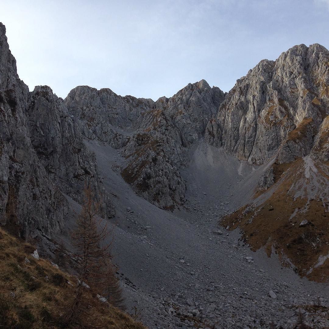 Il #pizzocamino dal #rifugiolaeng #trekking #hiking #mountains #mountain #alps #vallecamonica #borno