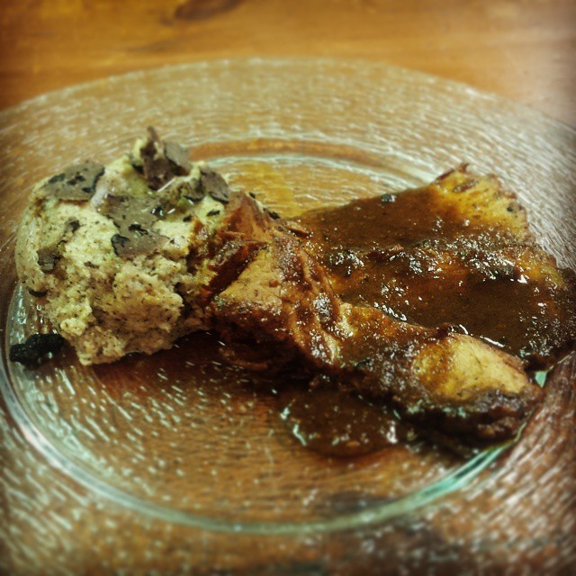 Arrosto di vitello… con polenta concia al tartufo.. Secondo piatto – Il Mese del Tartufo #pizzcamì #arrosto #vitello #polenta #concia #tartufo #foodporn #foodgasm #foodies #instafood #foodlover #borno #vallecamonica #valledeisegni #brescia #altopianodelsole #camonicavalley