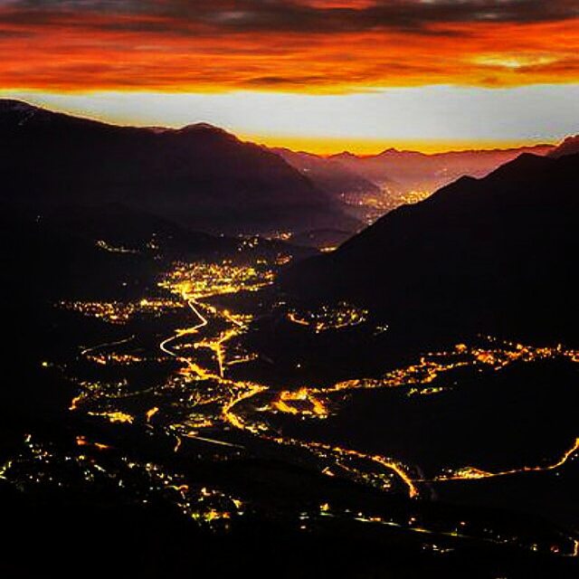 @Regrann from @nicho_reste – Non serve andare lontano per trovare posti incantevoli🌅 #vallecamonica #amazingplace #valledeisegni #picoftheday #photooftheday #tagsforlikes #instaday #instagood #instadaily #nofilter #followme #follow4follow #skyporn #brescia #Regrann #igersbrescia #lombardia #igerslombardia #ig_lombardia #notte #light #lights #sunset #tramonto #notturno #notte #night #nightlights #mountains #montagna