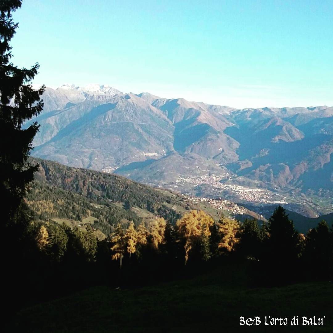 Bienno in the distance #Bienno #vallecamonica #natura #nature #loveit #loves_united_lombardia #loves_lombardia #vivo_brescia #Alps #trekking #landscape