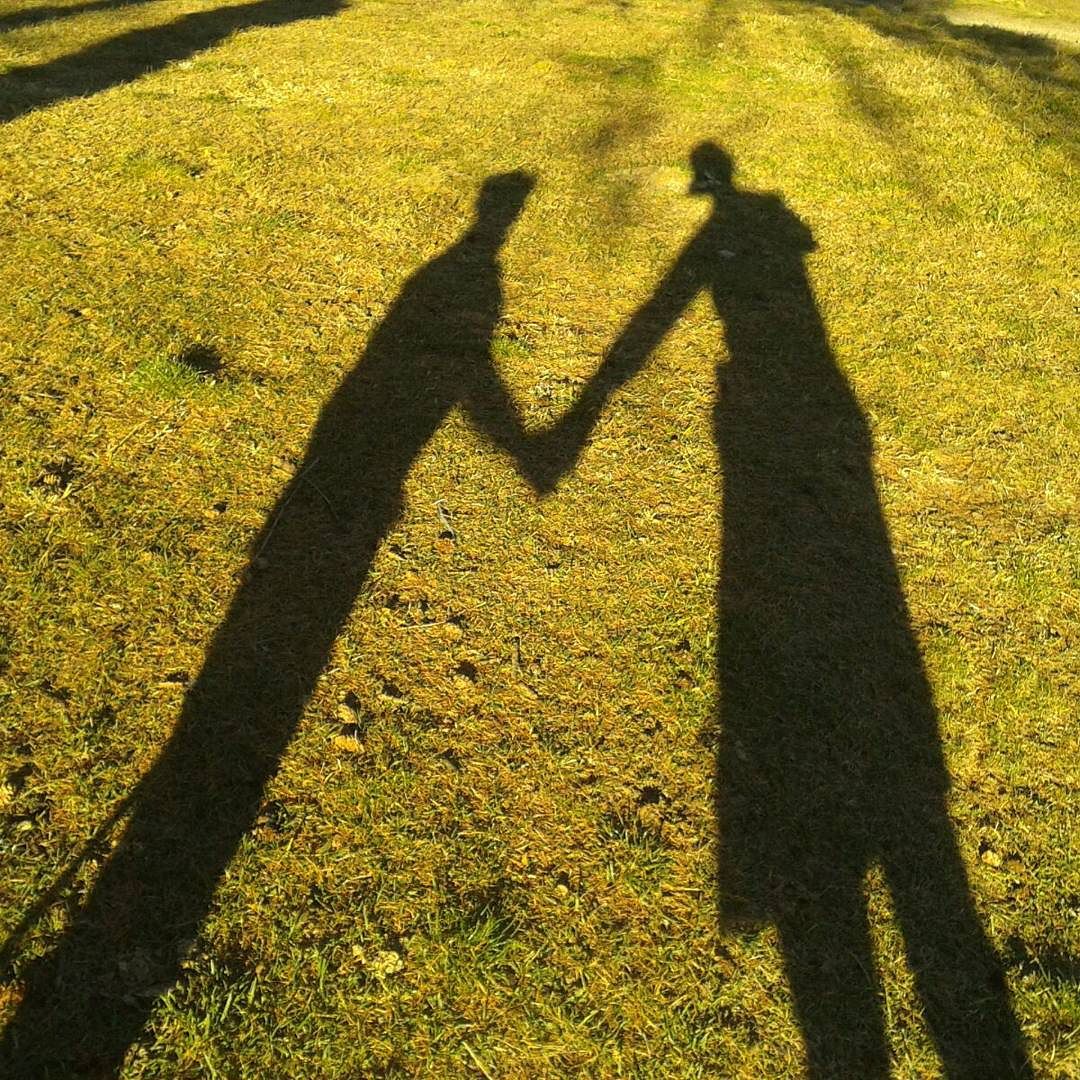 Ombre#shadows#vivalavallecamonica#vallecamonica#vallefeisegni#camonicavalley …..sapessimo prima di quando partiamo che il senso del viaggio e’ la meta e il richiamo……