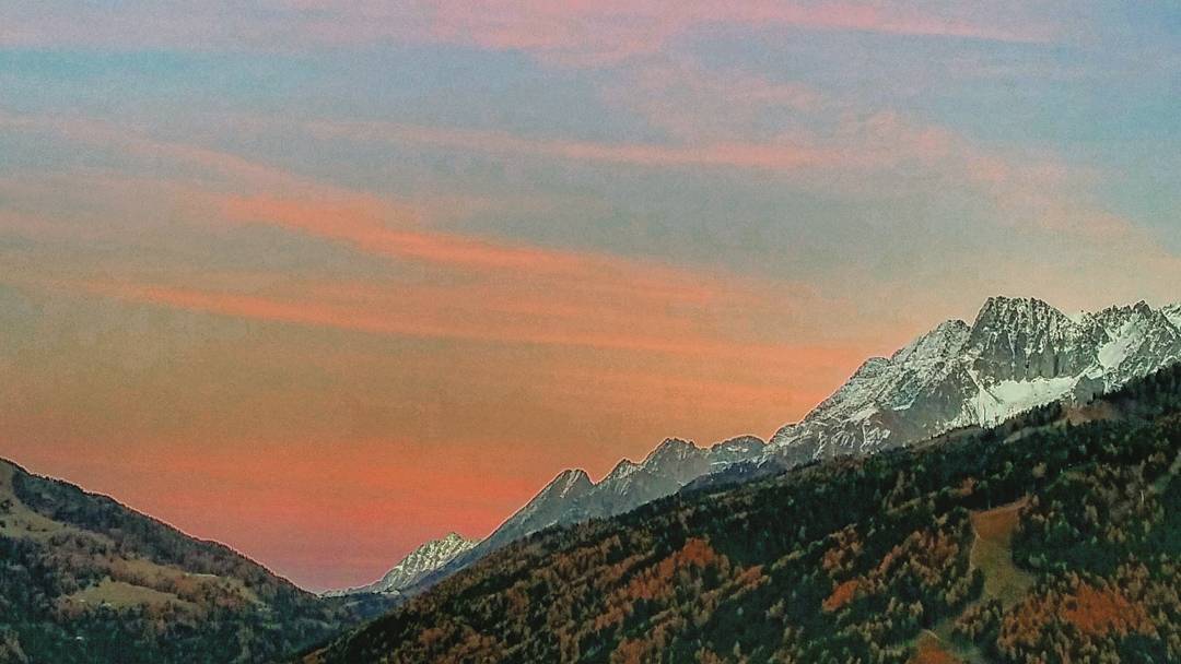 #mountains#mountainscape#alps#landscape#landscape_lovers#fall#autumn#autumncolors#nature#sunset#sunset_vision#pontedilegno#castellaccio#vallecamonica#valledeisegni#volgolombardia#volgobrescia#loves_lombardia#loves_united_lombardia#loves_mountains#vivonatura#igworld_nature#ig_italy#ig_captures#ig_brescia#ig_lombardia#lombardia_super_pics#gf_daily#gf_italy#vivalavallecamonica