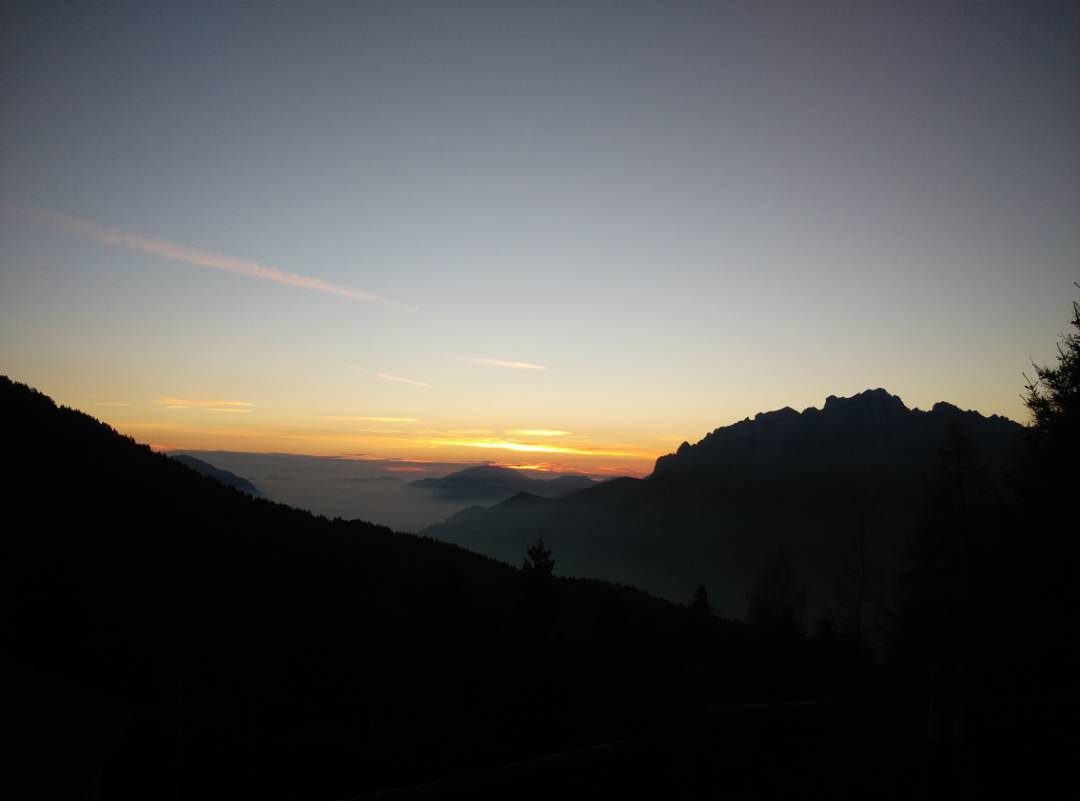 #Cimbergo #Paspardo #winter #sunset #sun #sky #mountains #alps #Valcamonica #concarena #dark #darkness #nature #red #photo #picture #landscape #clouds