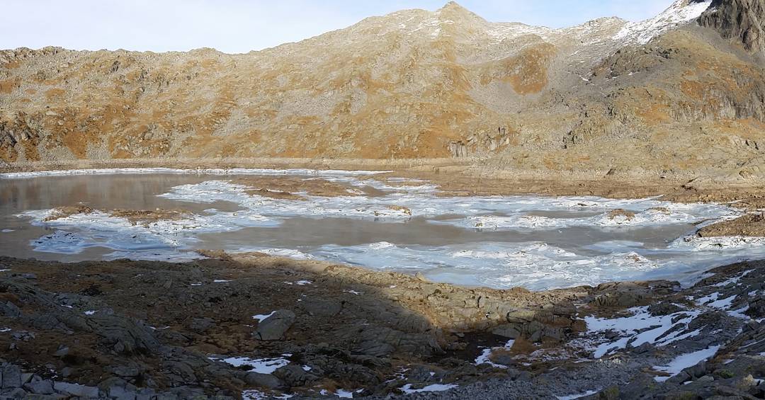 #vallecamonica #bestmountainartists #lagodellavacca #montagnecamune #landtobelived #montagnebresciane #montagne_my_passion #parcoadamello #mountains
