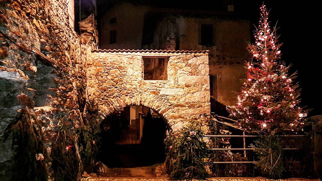 Waiting for Christmas in the village #oldbuilding #stones #mountains #night #Christmastree #Italy #vallecamonica