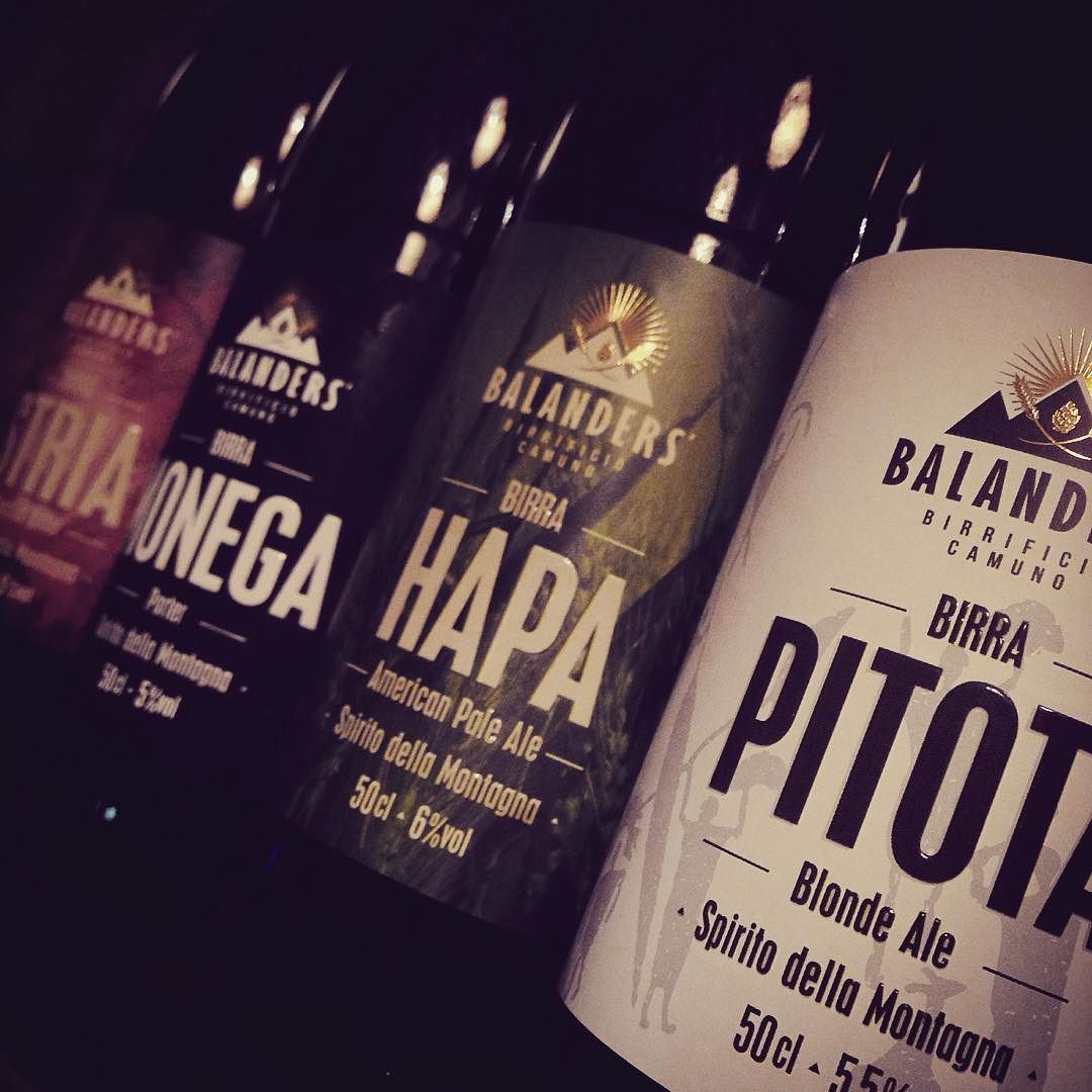 BUONGIORNO!!!!🍻🍻🍻 @balandersbirrificiocamuno #balanders #biere #bier #love #spiritodellamontagna #lavalledeisegni #vallecamonica #lavalledeisegni #instacraftbeer #brewery #beerisgood #cheers #beergeek #birra #birraitaliana #birraartigianaleitaliana #breja #revistabeerart #bebamenosbebamelhor #instapic #instaday #luppolo #italy #artigianalbeer #italianartigianalbeer #vidacomcerveja #brejadodia #cervejasalva #craftbier4u #paoliquido
