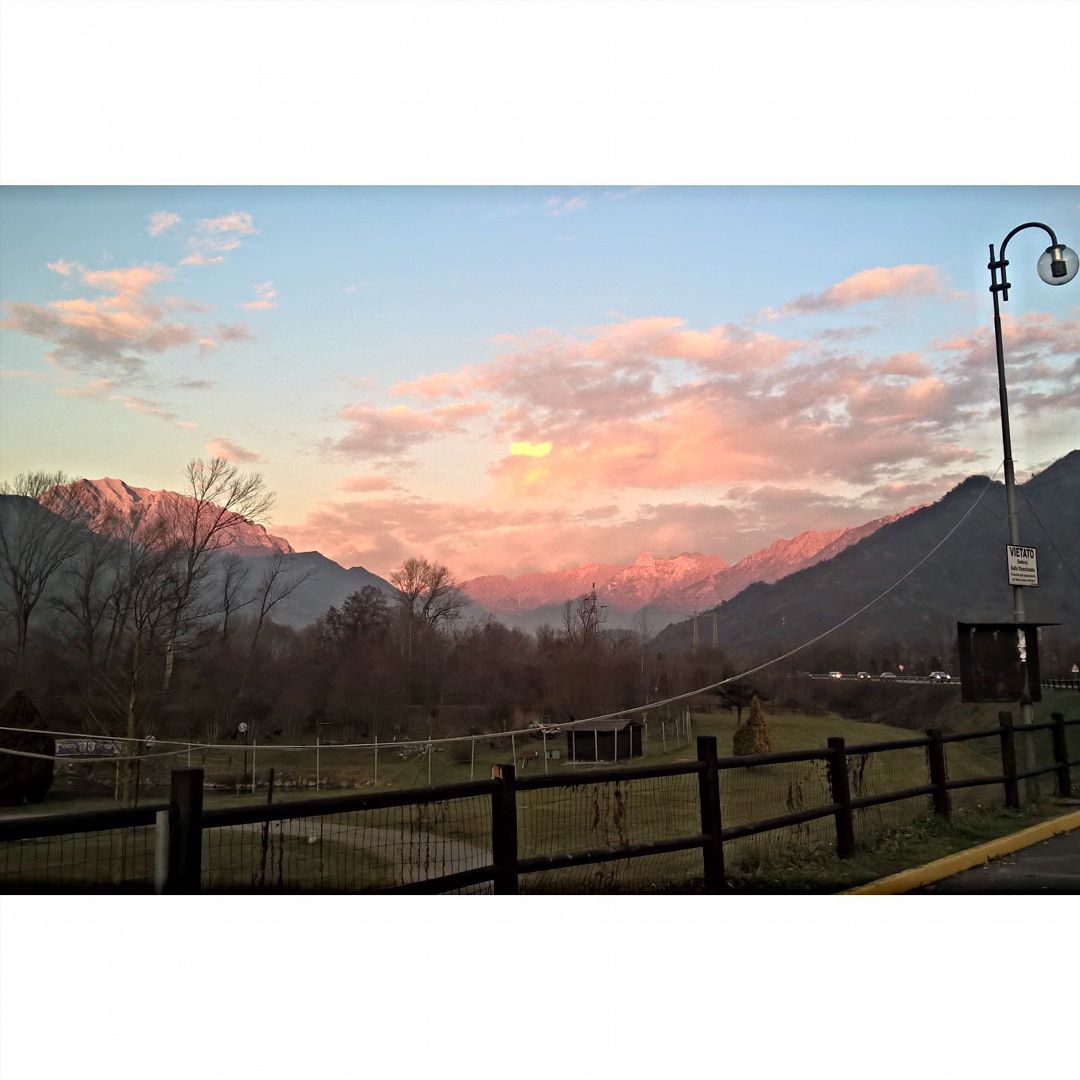 Ciao ciao #Vallecamonica, si ritorna a Padova! #sunset #nature #clouds #mountains #nofilter #travelling
