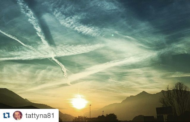#bresciafoto #Repost @tattyna81 with @repostapp ・・・ #26012016 #berzoinferiore #brescia #bresciaapp #bresciafoto #brixia_scatti #valcamonica #sky #sky_love #skylovers #sky_captures #tramonto #tramonti__italiani #sunset #sunsetlovers #sunset_mania__ #amazingsunset #love_sky #loves_sky #loves_world #loves_bestsky #word_bestsky #word_great #vivoitalia #visititalia #vivobrescia #volgoitalia #volgobrescia #volgolombardia