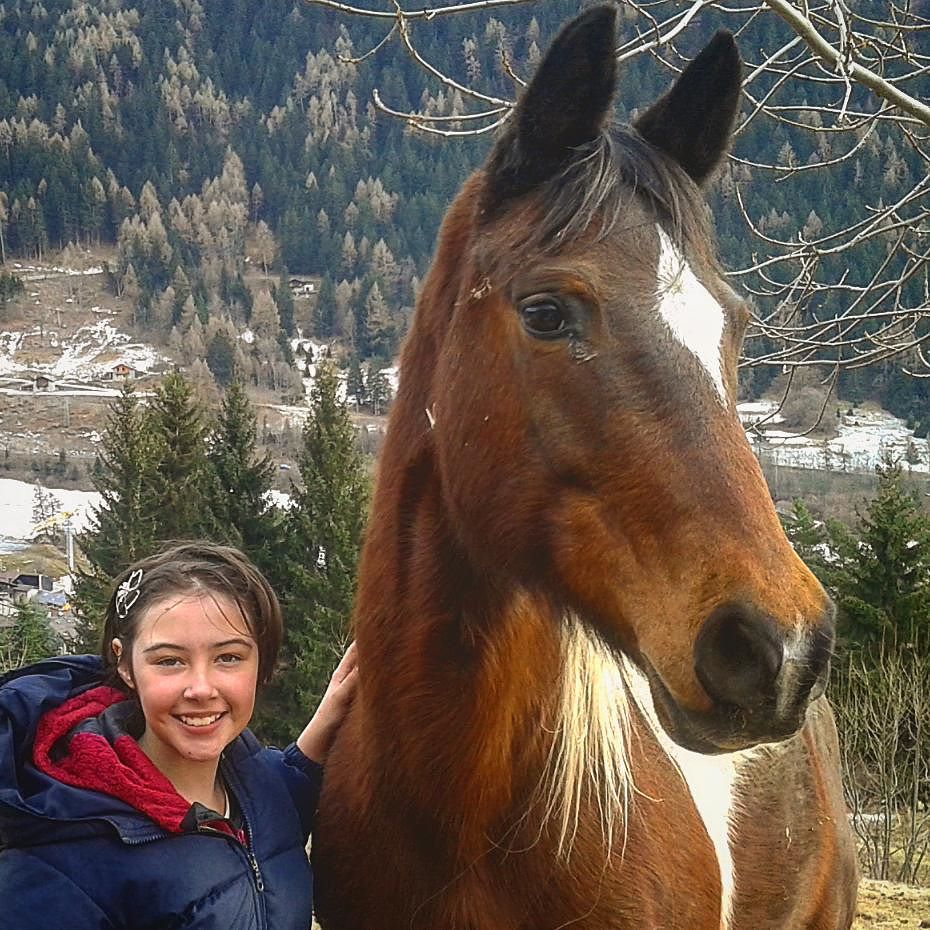 Chiara#Edera#un#amore#vero#vivalavallecamonica#vallecamonica#valledeisegni#altavalcamonica#camonicavalley A mia figlia:Cercavo una cosa piccola in un mondo infinito……e invece……ho avuto TE:una cosa infinita in in mondo piccolo….💎❤
