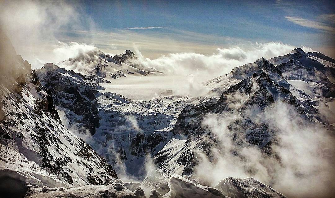 #Adamello #parcoadamello @Regrann from @enricofedriga – #mountains#mountainscape#alps#landscape#landscape_lovers#winter#snow#naturelovers#pontedilegno#wind#adamelloski#vallecamonica#valledeisegni#volgolombardia#volgobrescia#loves_lombardia#loves_mountains#vivonatura#igworld_nature#ig_italy#ig_captures#ig_brescia#ig_lombardia#discoveralps#earth_escape#lombardia_super_pics