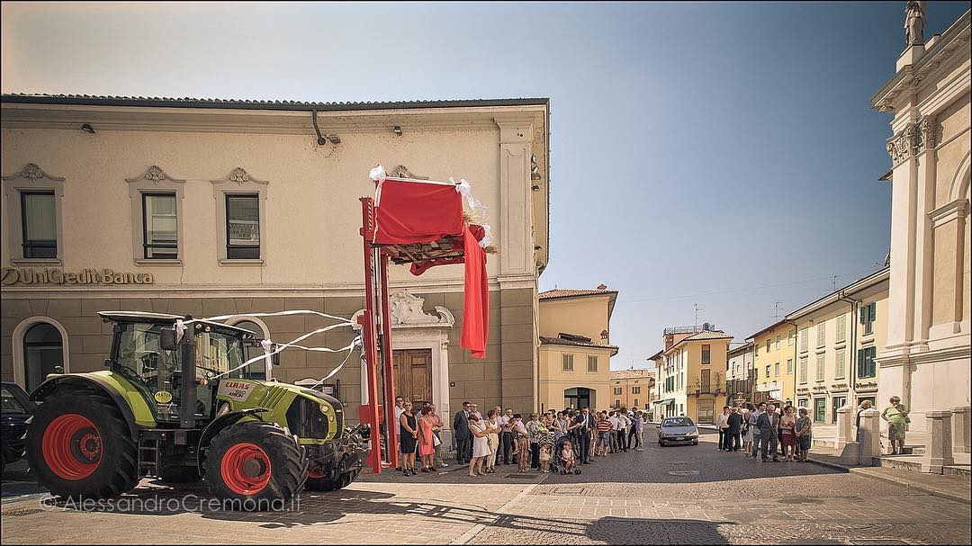 Tutto l’Amore che ho. #happiness #wedding #alessandrocremona #vallecamonica #love #weddinphotographer #loveis #matrimonio #darfoboarioterme #bride #groom #youngbook #weddingphotographersociety #mywed #brescia #weddingday #nozze #theknot #happiness