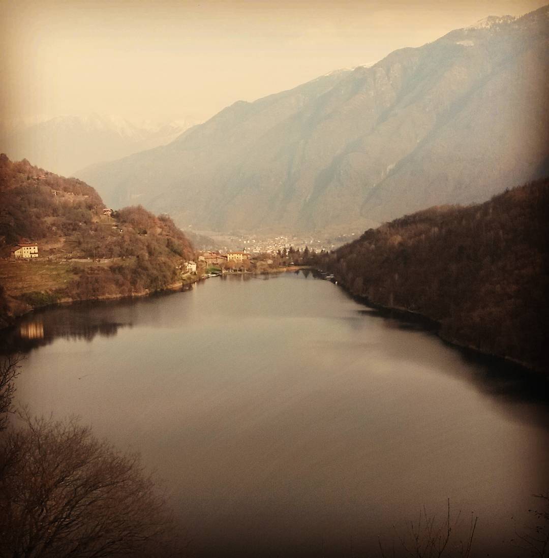 #lagomoro #passeggiata #giornataperfetta #vallecamonica #instalike #instagood