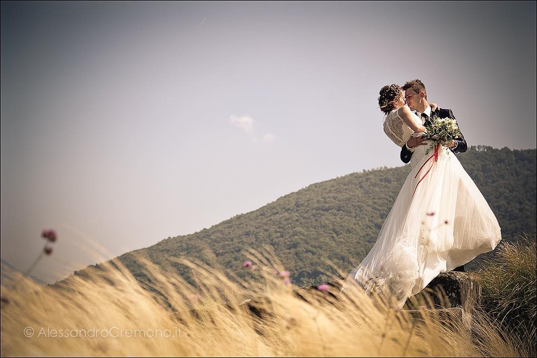 Tutto l’Amore che ho. #happiness #wedding #alessandrocremona #vallecamonica #love #weddinphotographer #loveis #matrimonio #darfoboarioterme #bride #groom #youngbook #weddingphotographersociety #mywed #brescia #weddingday #nozze #theknot #happiness