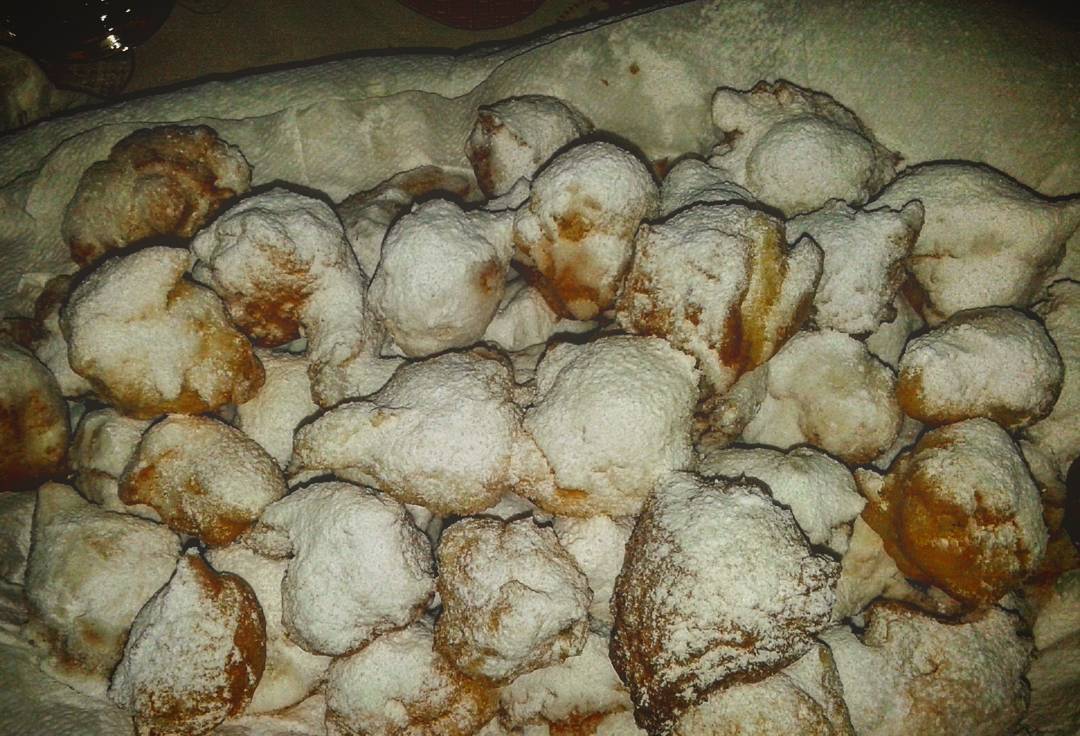 Frittelle#mammaquantenehomangiate!!!!#Villadalegno #Vivalavallecamonica #vallecamonica #valledeisegni #altavalcamonica #camonicavalley Bisogna avere un CUORE per provare certe…..emozioni…..💖