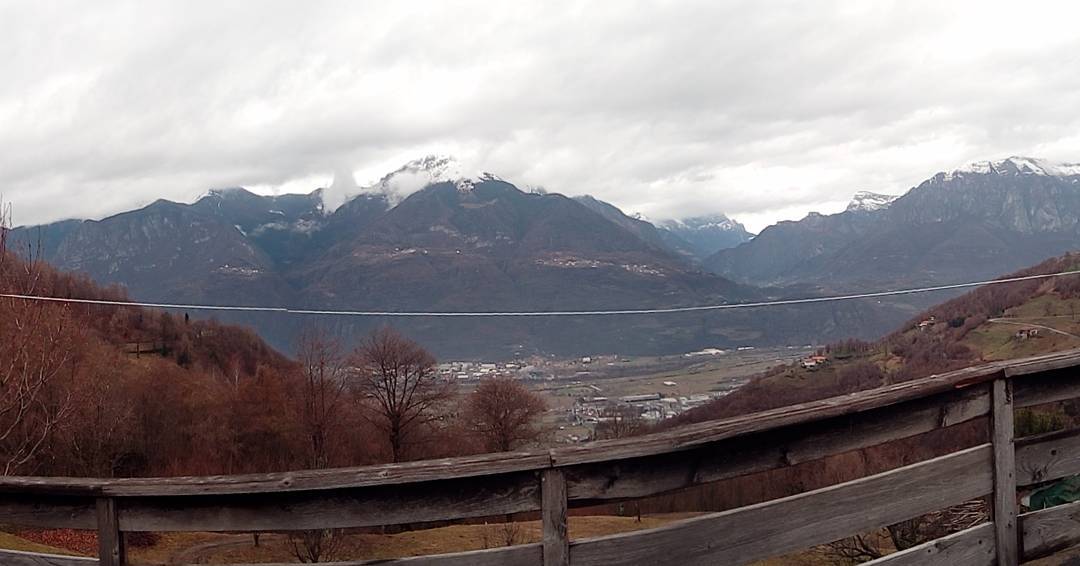Valle Camonica ☁❄ 📷 #mountain #panorama #igersitalia #igerslombardia #montecampione #valle #vallecamonica #lombardia #cloud #cloudporn #sky #alpi #snow #winter #photooftheday #photo #bestoftheday #instagram #instacool #instalike #getlikes #me #follow
