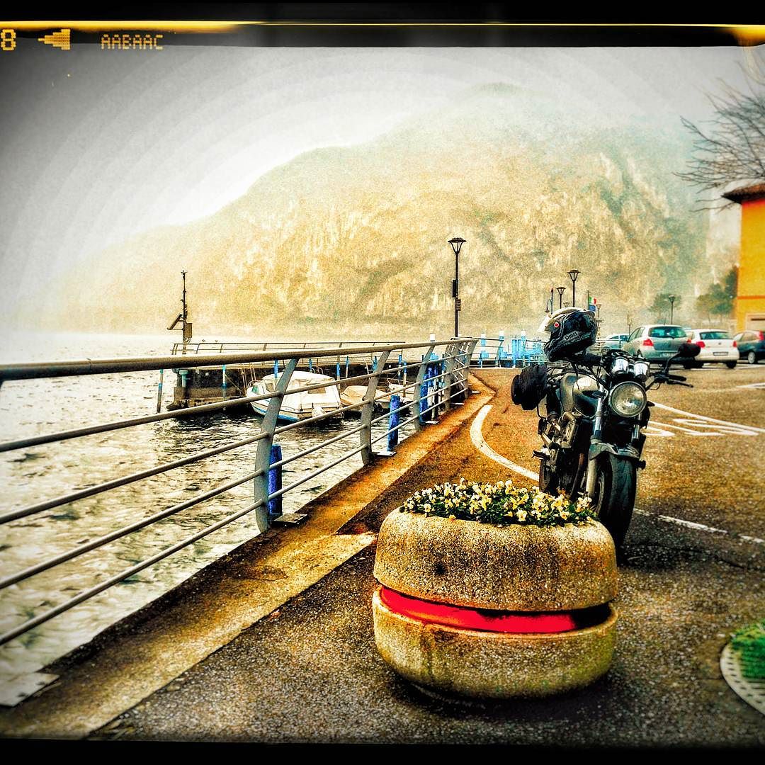 30/01/2016 #castro #lagodiseo #moto #amore #relax #valcamonica