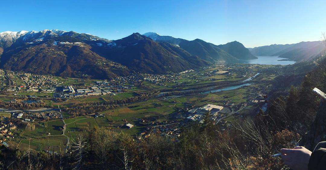 #vallecamonica #italy #italysbeauties #iloveitaly #valley #myhome #iseolake #lagodiseo 🌲☀️