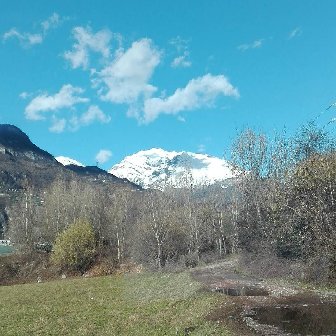 #Sun #WhiteClouds #snow #WinterTime #BlueSky #nature #vallecamonica #valgrigna