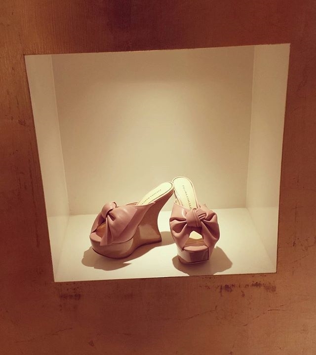 regram @stefitenga #bianchiiseo#bianchiboutique#iseo#fashion#cool#style#newcollection#newarrival#brescia#bergamo#milano#franciacorta#verona#veronacity#valcamonica#palomasbarcelona#palomitas#shoes#pink #istafashionist #istacool#istabeautiful#istafashionstyle#fashionista#istafashion#moda#fashionistagram#chic#casualchic#glamour