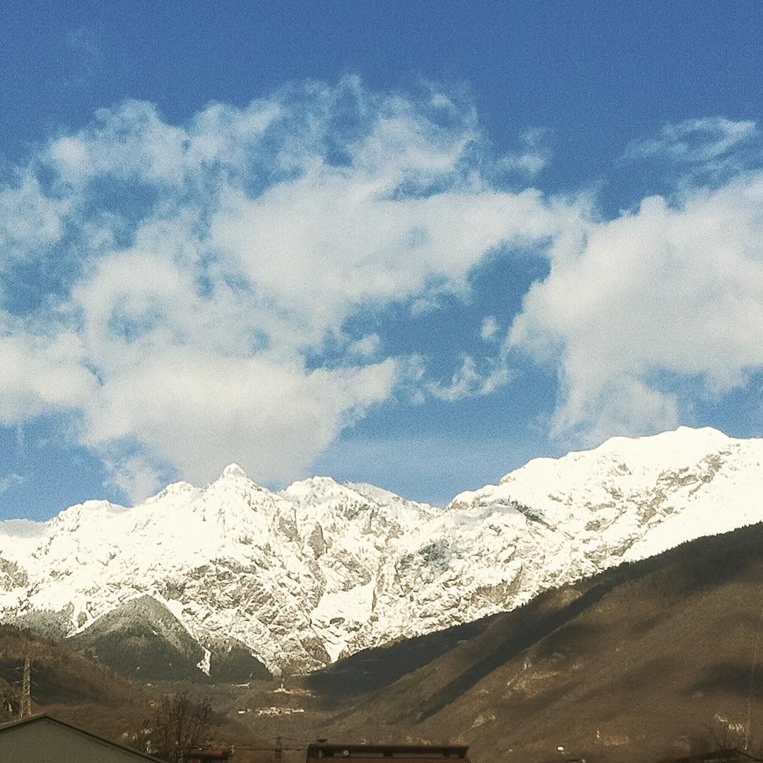 Se la vita t fa schifo guardati intorno…il panorama è bellissimo…#mountains#vallecamonica#beautiful#panorama#snow#top#iloveit